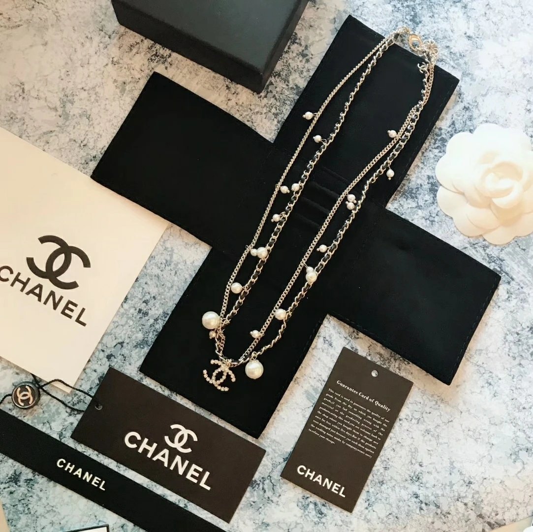 Chanel Silver Pearl 